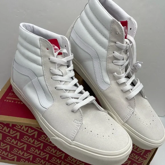 Vans Men’s Sk8-Hi
Secret Lover True White
VN000BW7W00 Sneakers - Picture 6 of 16